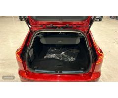 Volvo V 60 V60 Core, B4 Mild hybrid, Diesel de 2025 con 1 Km por 44.500 EUR. en Madrid