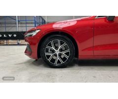 Volvo V 60 V60 Core, B4 Mild hybrid, Diesel de 2025 con 1 Km por 44.500 EUR. en Madrid