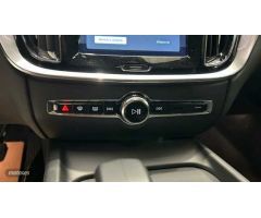 Volvo V 60 V60 Core, B4 Mild hybrid, Diesel de 2025 con 1 Km por 44.500 EUR. en Madrid