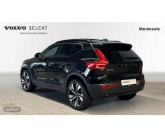Volvo XC40 2.0 B3 ULTIMATE DARK AUTO 163 CV de 2024 con 20.737 Km por 44.900 EUR. en A Coruna