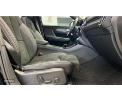 Volvo XC40 2.0 B3 ULTIMATE DARK AUTO 163 CV de 2024 con 20.737 Km por 44.900 EUR. en A Coruna