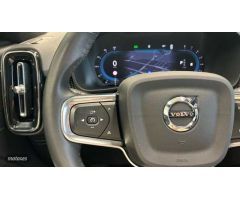 Volvo XC40 2.0 B3 ULTIMATE DARK AUTO 163 CV de 2024 con 20.737 Km por 44.900 EUR. en A Coruna