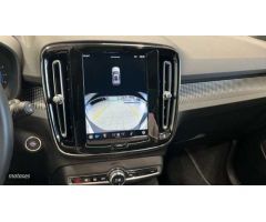 Volvo XC40 2.0 B3 ULTIMATE DARK AUTO 163 CV de 2024 con 20.737 Km por 44.900 EUR. en A Coruna