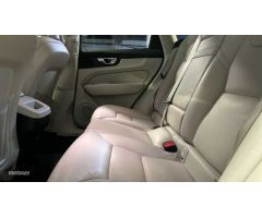 Volvo XC 60 2.0 B4 D BUSINESS PLUS AUTO 4WD 5P de 2020 con 80.004 Km por 33.900 EUR. en Valencia