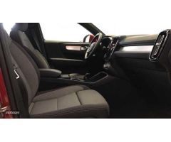 Volvo XC40 XC40 Core, B3 Mild Hybrid, Gasolina de 2024 con 21.700 Km por 36.990 EUR. en Ourense