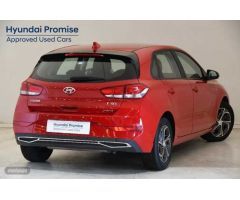 Hyundai i30 1.0 TGDI Klass LR 48V 120 de 2024 con 18.562 Km por 19.300 EUR. en Segovia