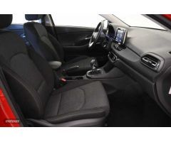 Hyundai i30 1.0 TGDI Klass LR 48V 120 de 2024 con 18.562 Km por 19.300 EUR. en Segovia