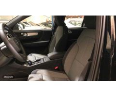 Volvo XC40 2.0 B3 MHEV CORE DCT 163 5P de 2025 con 1 Km por 39.500 EUR. en La Rioja