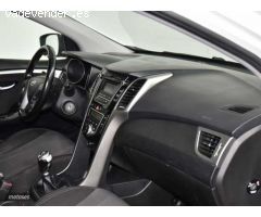 Hyundai i30 1.4 Tecno de 2014 con 120.400 Km por 10.490 EUR. en Cadiz