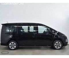 Hyundai Staria Staria HEV 1.6 TGDI Tecno de 2025 con 4.000 Km por 49.990 EUR. en Cadiz