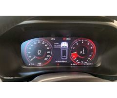 Volvo XC40 XC40 T2 Momentum Pro Automatico de 2020 con 31.958 Km por 26.450 EUR. en Navarra