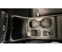 Volvo XC40 XC40 T2 Momentum Pro Automatico de 2020 con 31.958 Km por 26.450 EUR. en Navarra