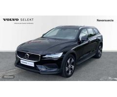 Volvo V 60 V60 Cross Country Core, B4 (diesel) AWD, Diesel de 2023 con 44.260 Km por 39.750 EUR. en