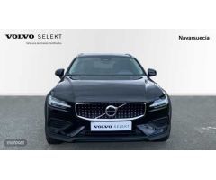 Volvo V 60 V60 Cross Country Core, B4 (diesel) AWD, Diesel de 2023 con 44.260 Km por 39.750 EUR. en