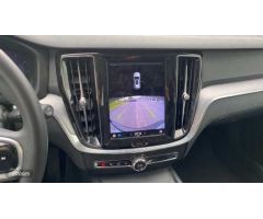 Volvo V 60 V60 Cross Country Core, B4 (diesel) AWD, Diesel de 2023 con 44.260 Km por 39.750 EUR. en
