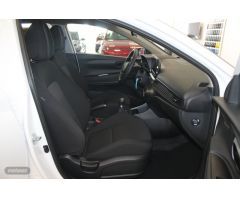 Hyundai Bayon 1.2 MPI Maxx 79CV de 2024 con 45 Km por 19.500 EUR. en Cadiz