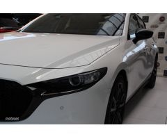 Mazda Mazda3 2.0 HOMURA 5P de 2022 con 43.071 Km por 22.500 EUR. en Pontevedra