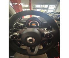 Smart Fortwo cabrio FORTWO EQ USHUAIA LIMITED EDICION CABRIO 81 CV de 2020 con 7.675 Km por 20.500 E