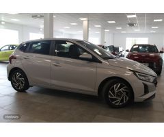 Hyundai i20 1.0 TGDI Klass 100CV de 2024 con 17.481 Km por 18.900 EUR. en Cadiz