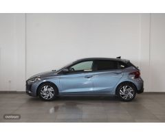 Hyundai i20 1.0 TGDI Klass 100CV de 2024 con 13.926 Km por 18.900 EUR. en Cadiz