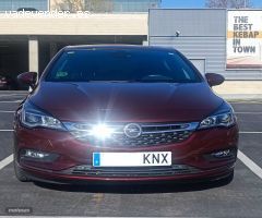 Opel Astra bk de 2017 con 12.000 Km por 11.900 EUR. en Madrid