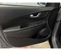 Hyundai Kona 1.0 TGDI Maxx 4x2 de 2021 con 57.949 Km por 16.900 EUR. en Valencia