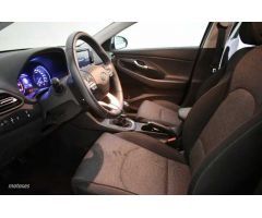 Hyundai i30 1.5 DPI Klass SLX 110 de 2024 con 7.771 Km por 19.900 EUR. en Huelva