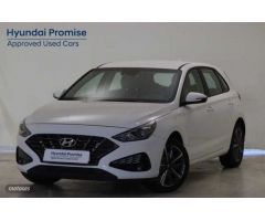 Hyundai i30 1.5 DPI Klass SLX 110 de 2024 con 8.009 Km por 19.900 EUR. en Huelva