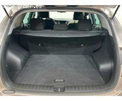 Hyundai Tucson Tucson 2.0CRDI BD Tecno Sky 4x2 de 2016 con 120.400 Km por 16.990 EUR. en Cadiz