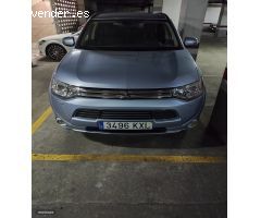 Mitsubishi Outlander PHEV Kaiteki 4WD de 2019 con 234.000 Km por 9.750 EUR. en Almeria