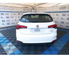 Fiat Tipo 1.3D MIRROR 5P de 2020 con 62.248 Km por 13.300 EUR. en Pontevedra