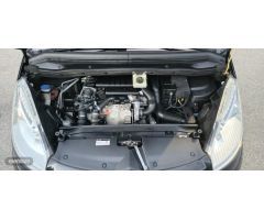 Citroen C4 Grand Picasso 1.6 HDI 110 MANUAL 7 PLAZAS de 2011 con 407.000 Km por 4.900 EUR. en Ciudad