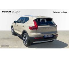 Volvo XC40 XC40 Core, B3 Mild hybrid, Gasolina de 2025 con 10 Km por 41.900 EUR. en Sevilla