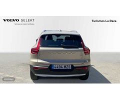 Volvo XC40 XC40 Core, B3 Mild hybrid, Gasolina de 2025 con 10 Km por 41.900 EUR. en Sevilla