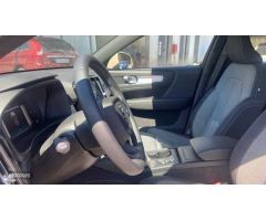 Volvo XC40 XC40 Core, B3 Mild hybrid, Gasolina de 2025 con 10 Km por 41.900 EUR. en Sevilla