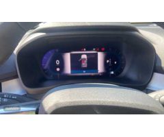Volvo XC40 XC40 Core, B3 Mild hybrid, Gasolina de 2025 con 10 Km por 41.900 EUR. en Sevilla