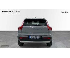 Volvo XC40 1.5 T2 ESSENTIAL AUTO 5P de 2024 con 20.000 Km por 29.900 EUR. en Madrid