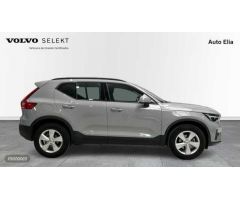 Volvo XC40 1.5 T2 ESSENTIAL AUTO 5P de 2024 con 20.000 Km por 29.900 EUR. en Madrid