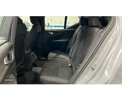 Volvo XC40 1.5 T2 ESSENTIAL AUTO 5P de 2024 con 20.000 Km por 29.900 EUR. en Madrid