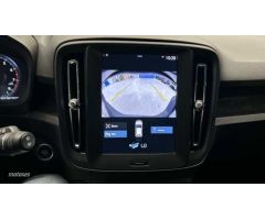 Volvo XC40 1.5 T2 ESSENTIAL AUTO 5P de 2024 con 20.000 Km por 29.900 EUR. en Madrid