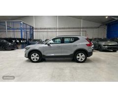 Volvo XC40 1.5 T2 ESSENTIAL AUTO 5P de 2024 con 20.000 Km por 29.900 EUR. en Madrid