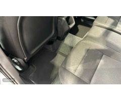 Volvo XC40 1.5 T2 ESSENTIAL AUTO 5P de 2023 con 15.752 Km por 28.900 EUR. en Madrid