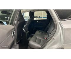 Volvo XC 60 2.0 T6 RECHARGE PLUS DARK AUTO 4WD 5P de 2024 con 14.000 Km por 55.900 EUR. en Madrid