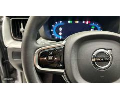 Volvo XC 60 2.0 T6 RECHARGE PLUS DARK AUTO 4WD 5P de 2024 con 14.000 Km por 55.900 EUR. en Madrid