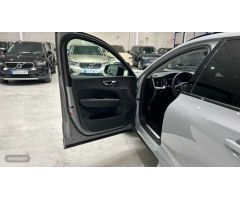 Volvo XC 60 2.0 T6 RECHARGE PLUS DARK AUTO 4WD 5P de 2024 con 14.000 Km por 55.900 EUR. en Madrid