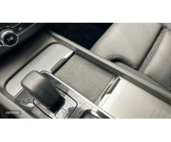 Volvo XC 60 2.0 T6 RECHARGE PLUS DARK AUTO 4WD 5P de 2024 con 14.000 Km por 55.900 EUR. en Madrid