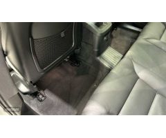 Volvo XC 60 2.0 T6 RECHARGE PLUS DARK AUTO 4WD 5P de 2024 con 14.000 Km por 55.900 EUR. en Madrid