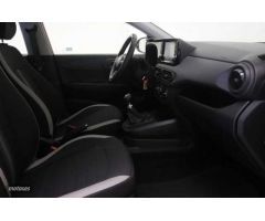 Hyundai i10 1.0 MPI Klass de 2023 con 11.399 Km por 14.700 EUR. en Baleares