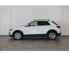Volkswagen T-Roc 2.0 TDI LIFE 115CV de 2022 con 120.967 Km por 21.900 EUR. en Cadiz