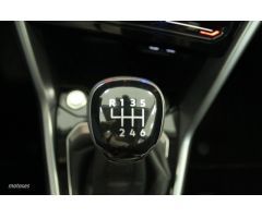 Volkswagen T-Roc 2.0 TDI LIFE 115CV de 2022 con 120.967 Km por 21.900 EUR. en Cadiz